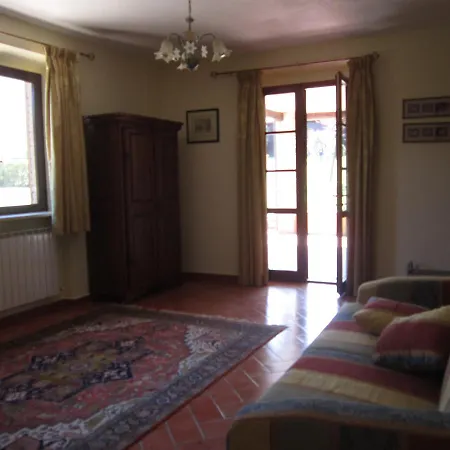 Holiday In The Beautiful Town Of Montecchio * 몬테키오